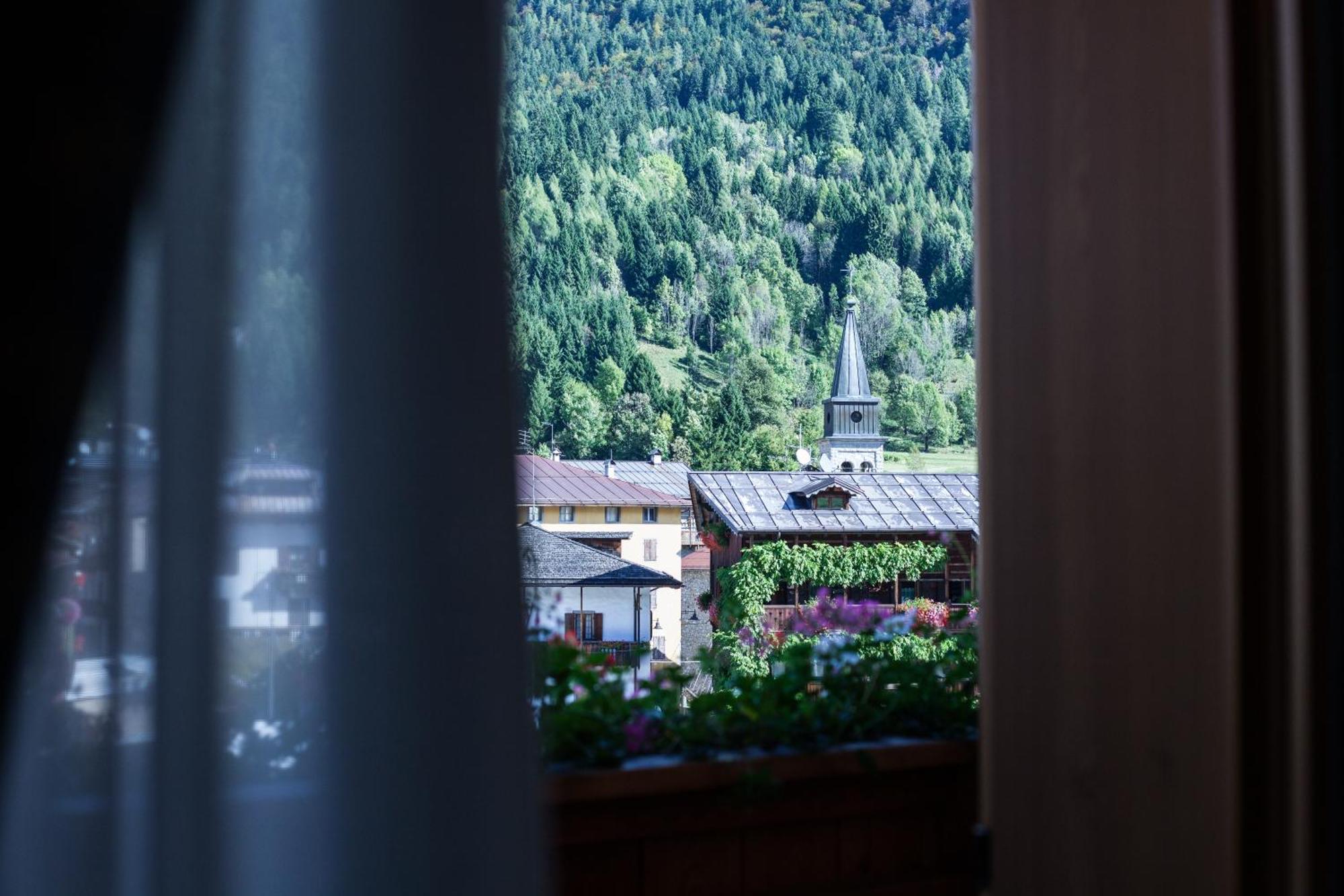 Hotel Posta Forni di Sopra Exterior foto